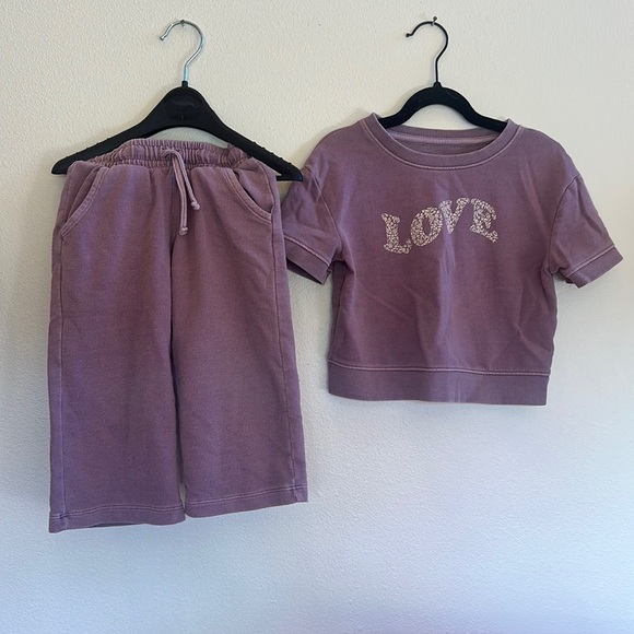 Matching Capri sweatsuit from Cat & Jack Size 4T - Picture 1 of 2